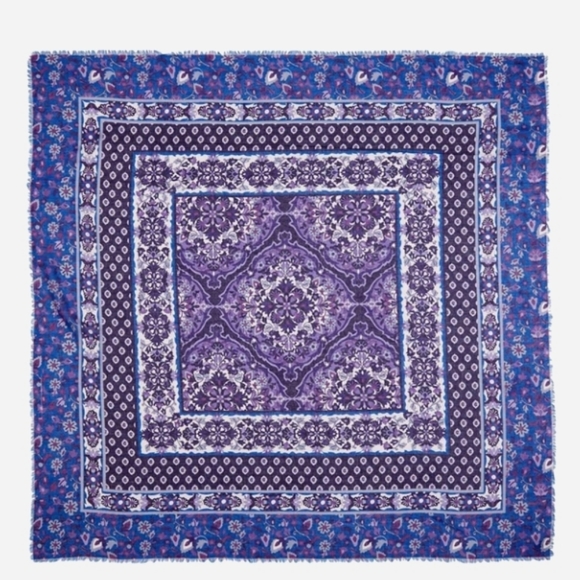 Vera Bradley Square Scarf Regal Rosette - Picture 2 of 3